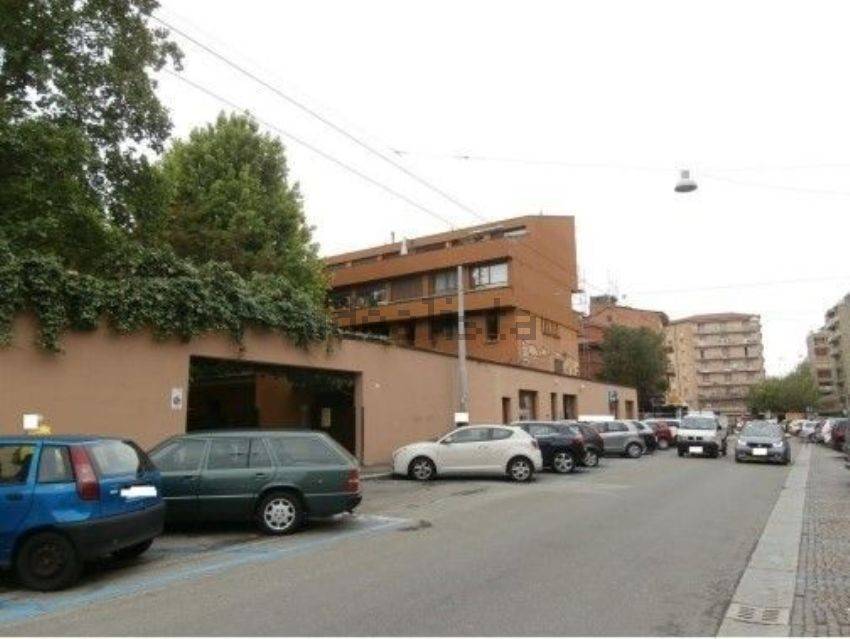 Garage - box via riva di reno 29, san felice, bologna