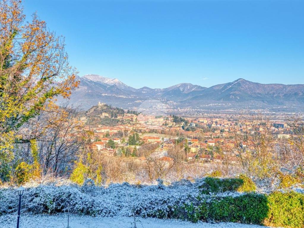 VISTA DAL GIARDINO