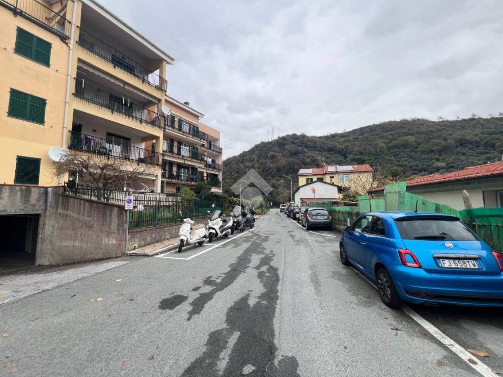 STRADA PRIVATA D'ACCESSO