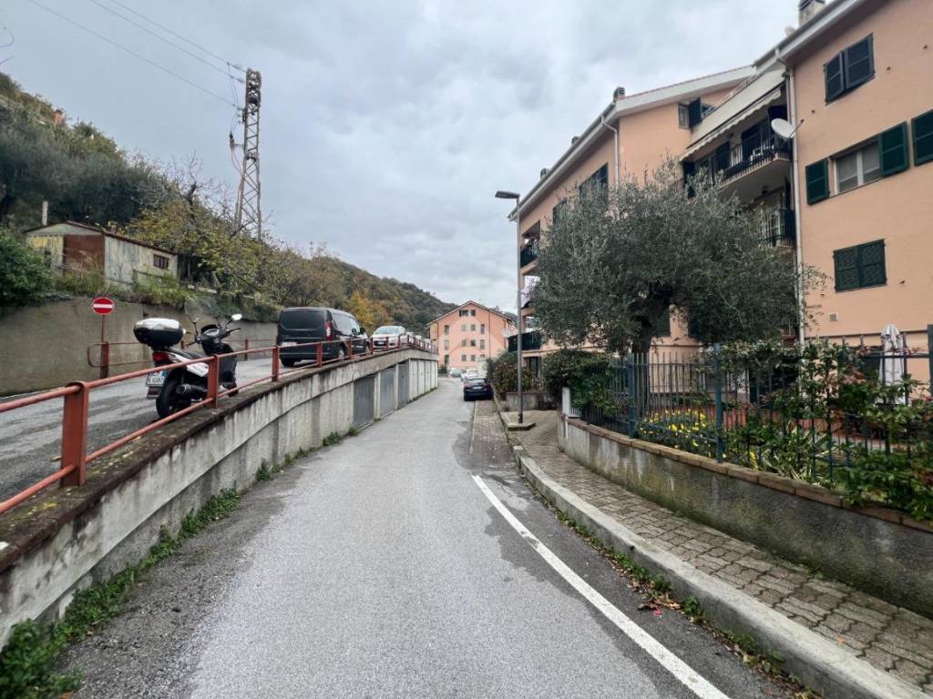 STRADA PRIVATA D'ACCESSO