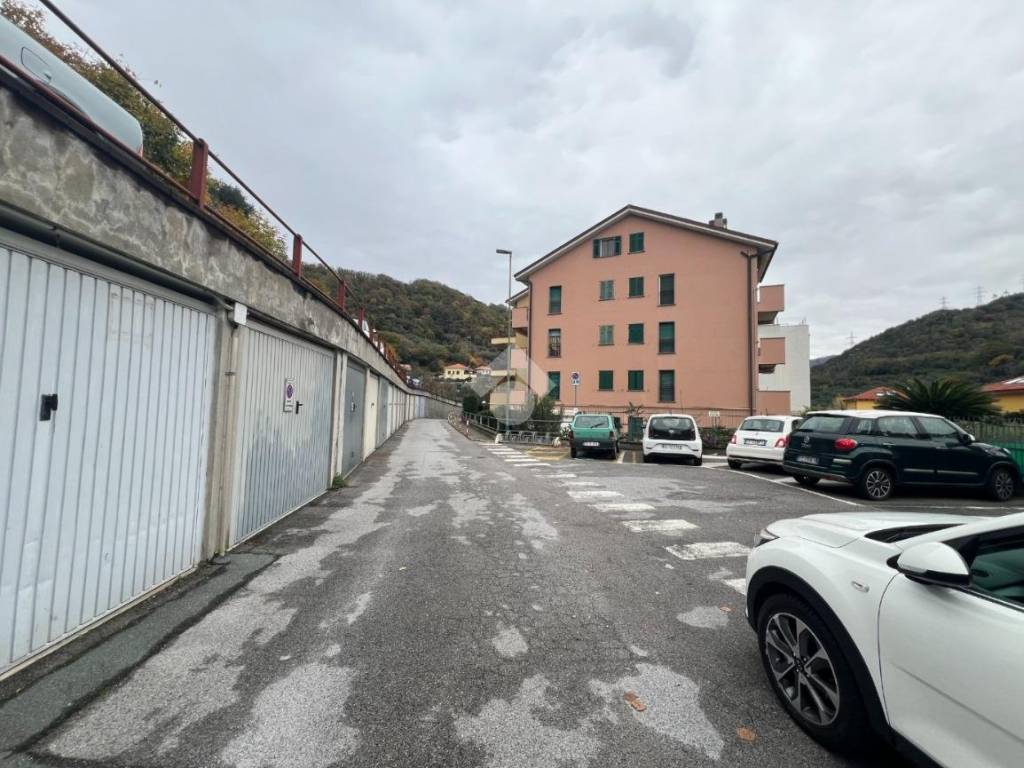 STRADA PRIVATA D'ACCESSO