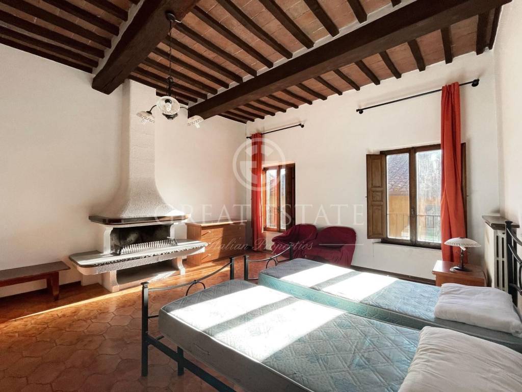 vendesi-appartamento-in-centro-storico-in-toscana-siena-montepulciano-16394805920591.jpg