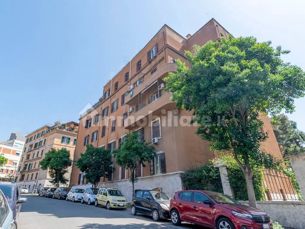 Vendita Appartamento Roma. Trilocale in via Adelaide Bono Cairoli ...
