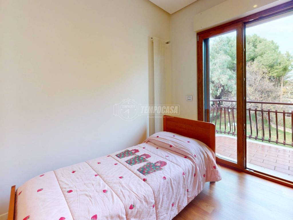 Viale-Borsellino-E-Falcone-Bedroom(4)