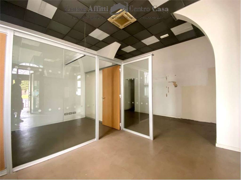 Ufficio - studio viale luigi cadorna 35, arancio, lucca