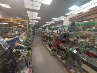 SUPERFICE DI VENDITA