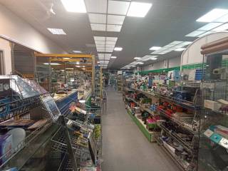 SUPERFICE DI VENDITA