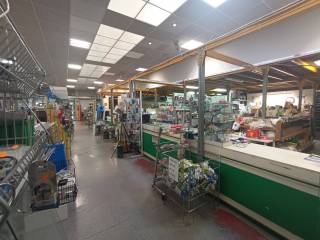 SUPERFICE DI VENDITA