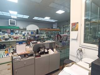 SUPERFICE DI VENDITA