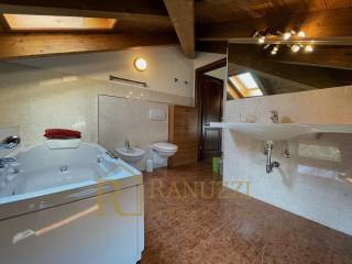 bagno con Jacuzzi