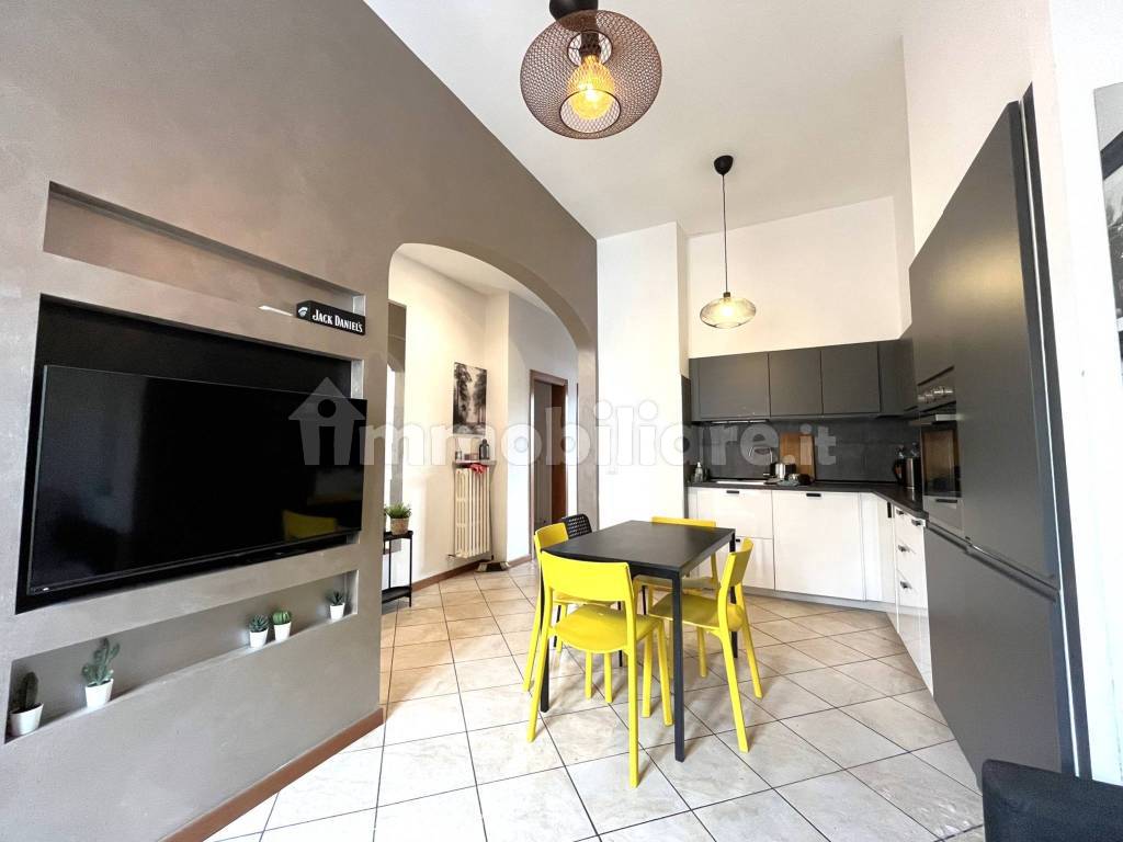 Sale Apartment Ancona. 4room flat in via Mario Torresi. Excellent