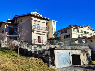 Facciata Strada per Oropa