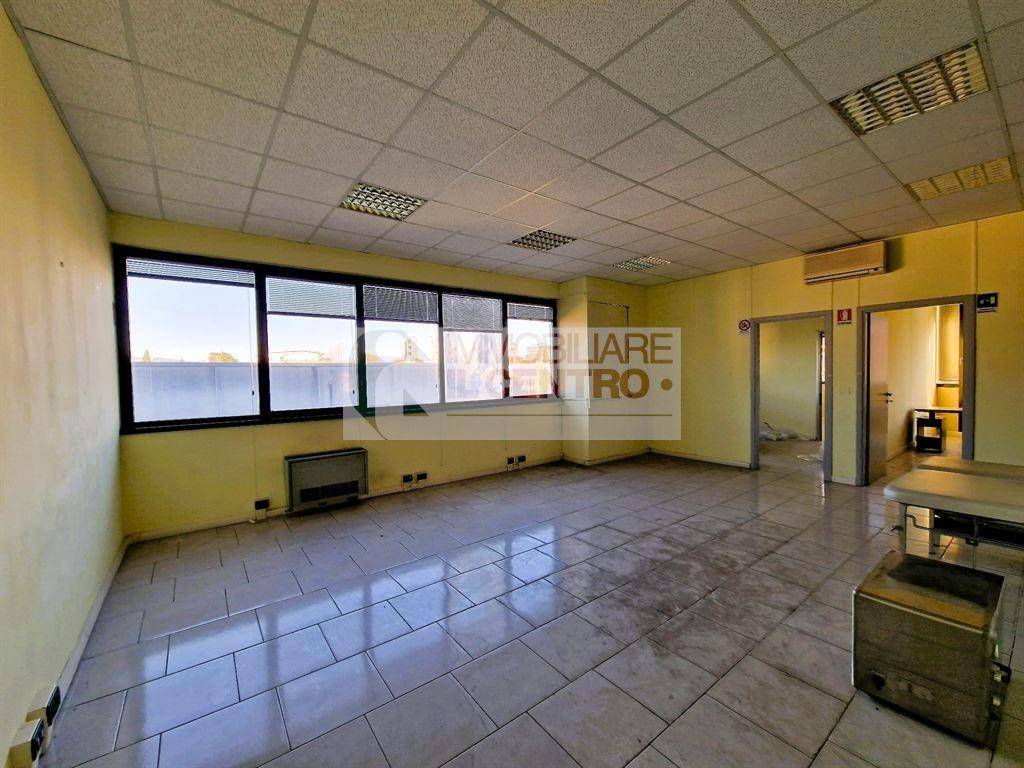 Ufficio - studio con ascensore, trinità, battifollo, sarzana