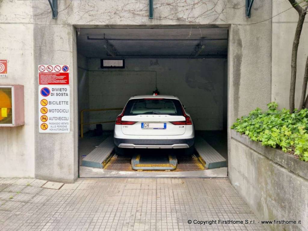 10 - entrata automatizzata parcheggio Giannone
