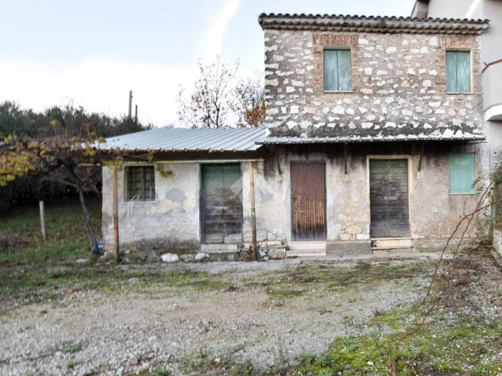 Rustico via fontana del sordo 16, centro, sezze