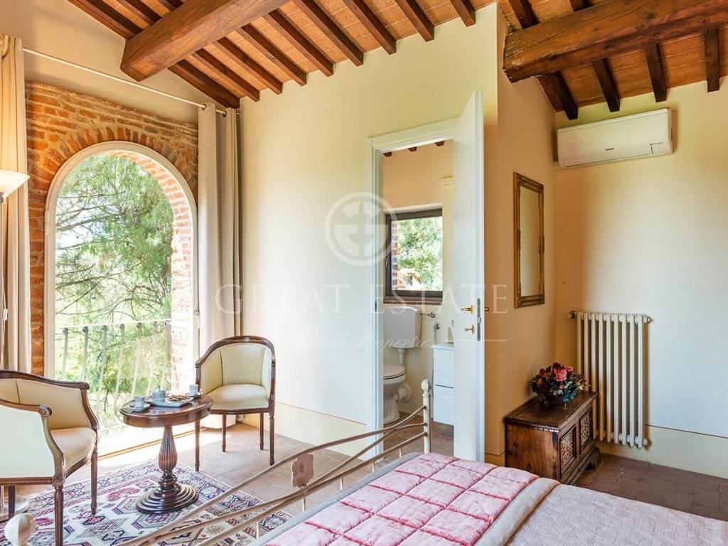 vendesi-villa-di-prestigio-in-toscana-arezzo-monte-san-savino-16382003211602.jpg