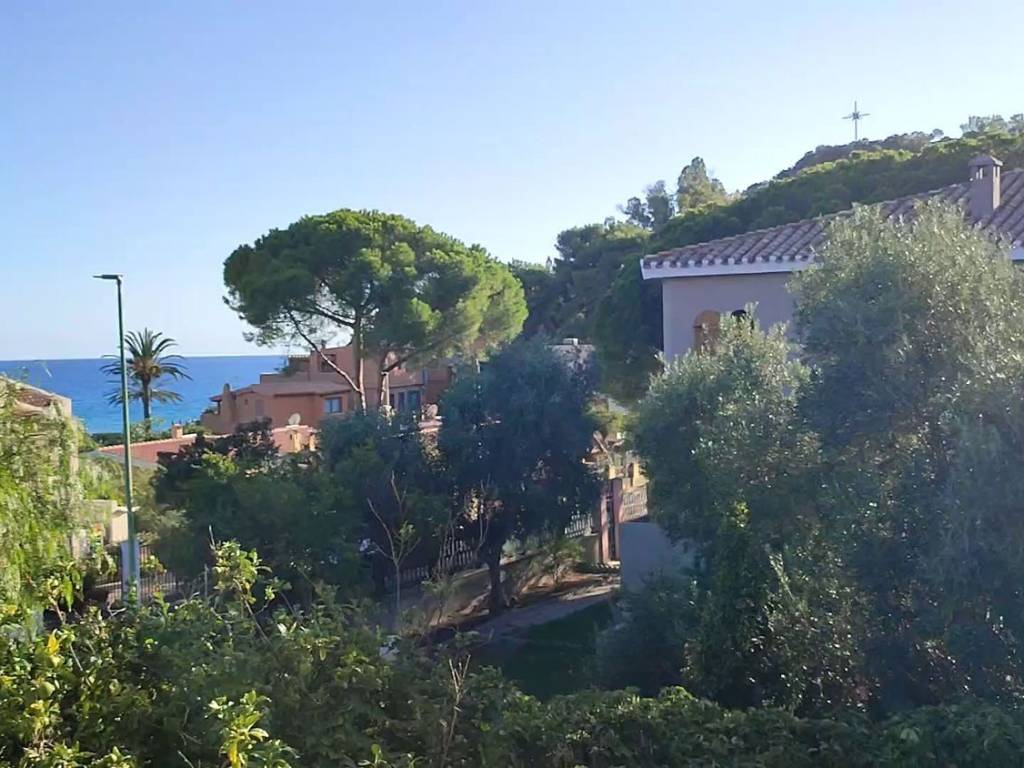 Vendita Villa unifamiliare in via DEI GERANI, solanas Sinnai. Buono stato,  posto auto, con balcone, riscaldamento autonomo, 370 m², rif. 108231381