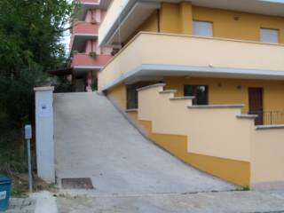 2-Strada%20Ingr%20a%20scala%20esterna%20app%20duplex%20piano%201-2%20sub14-1702464720-4ba8a27e26.jpg