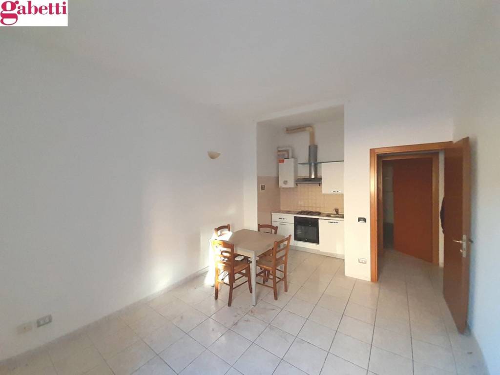 Trilocale buono stato, secondo piano, colle bassa, via gramsci, colle di val d'elsa