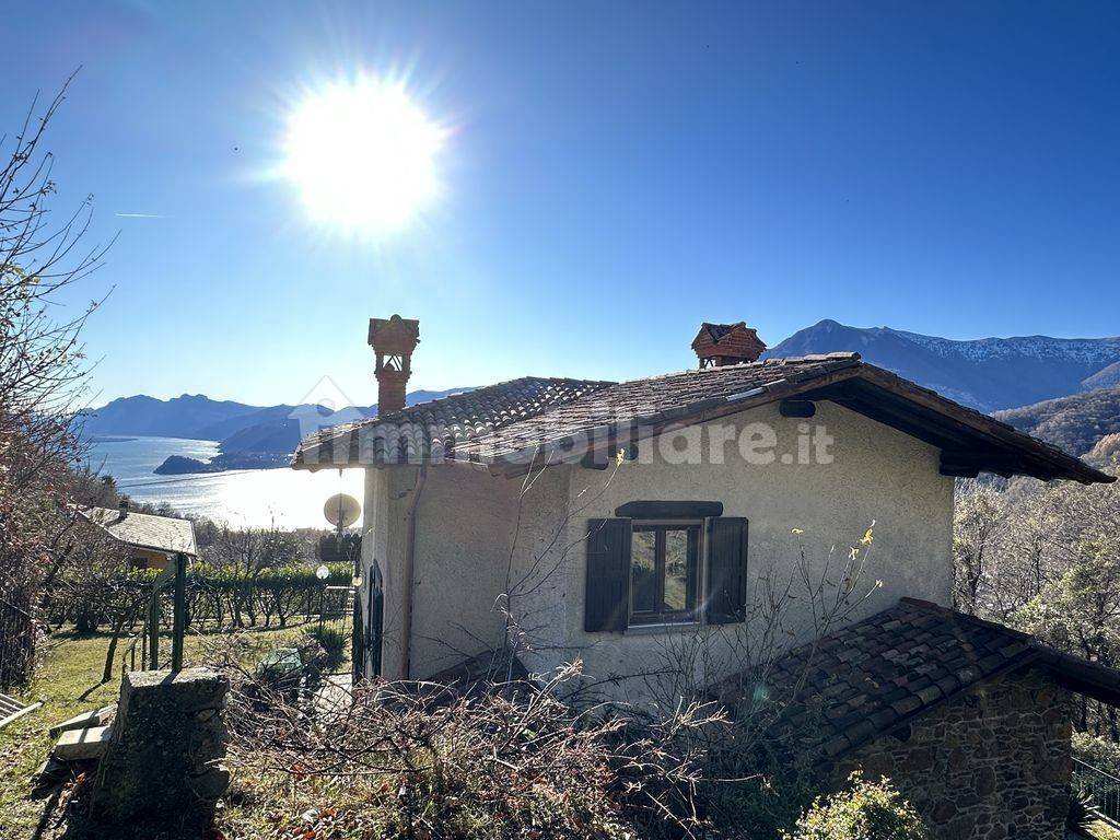 Lago Como Plesio loc. Breglia Casa con Giardino e Vista Lago rid-10