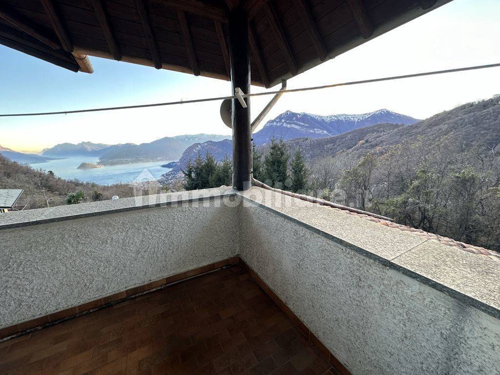 Lago Como Plesio loc. Breglia Casa con Giardino e Vista Lago rid-31