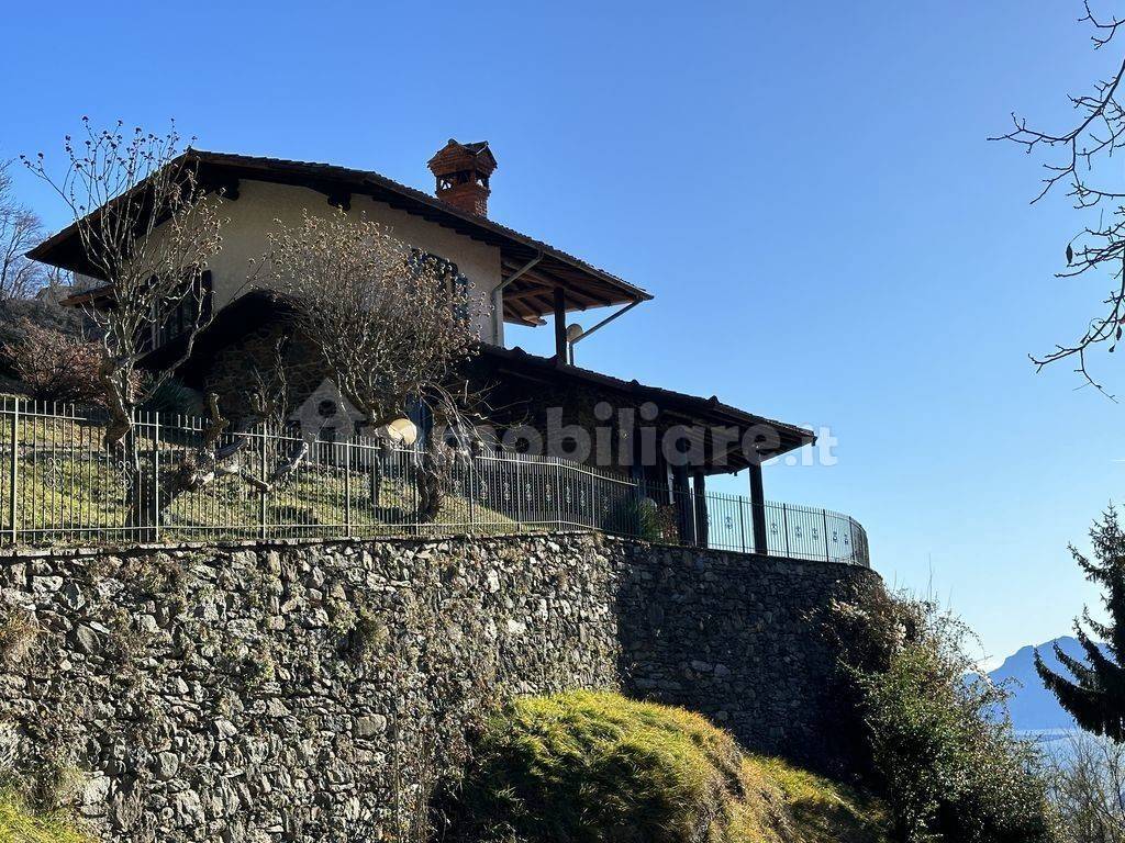 Lago Como Plesio loc. Breglia Casa con Giardino e Vista Lago rid-38