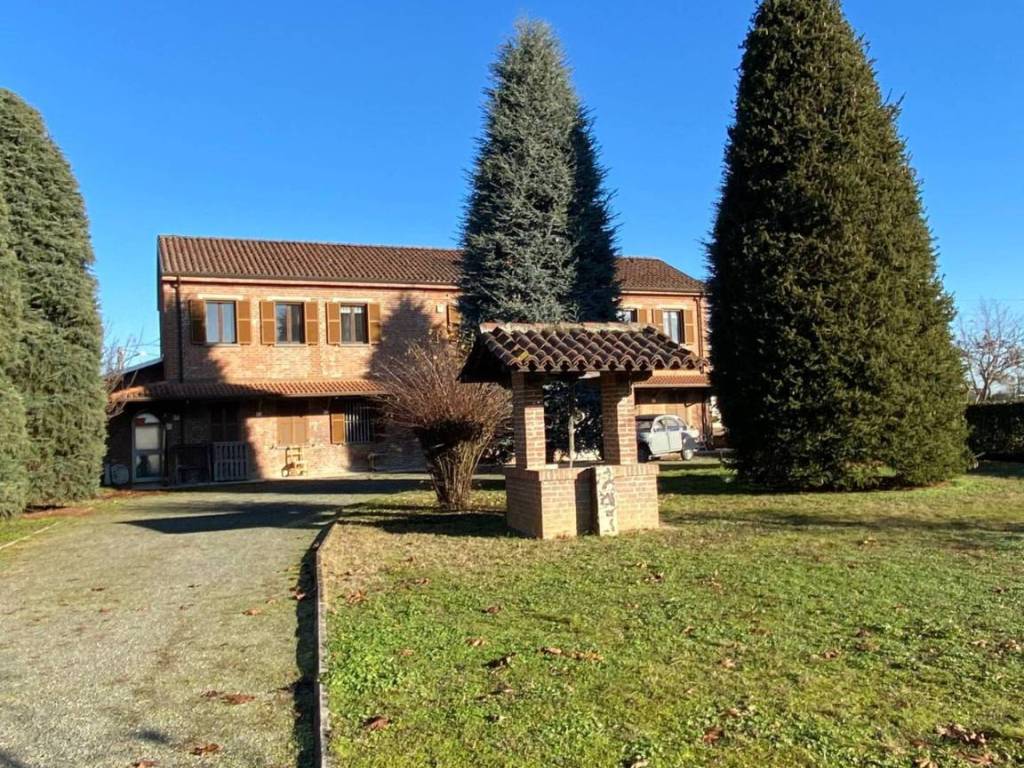 Villa bifamiliare via iv martiri, casalbagliano, alessandria