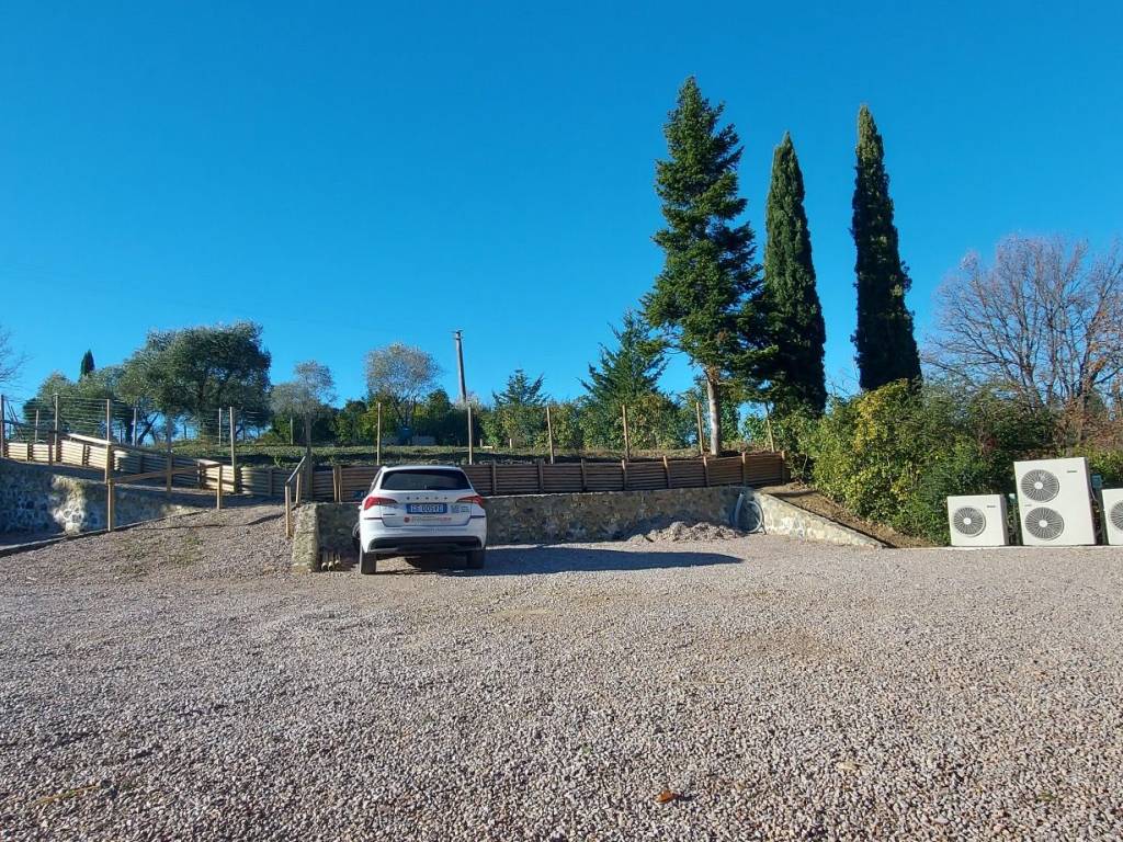 Quadrilocale strada di fogliano , 23, sant'andrea a montecchio - ginestreto, siena