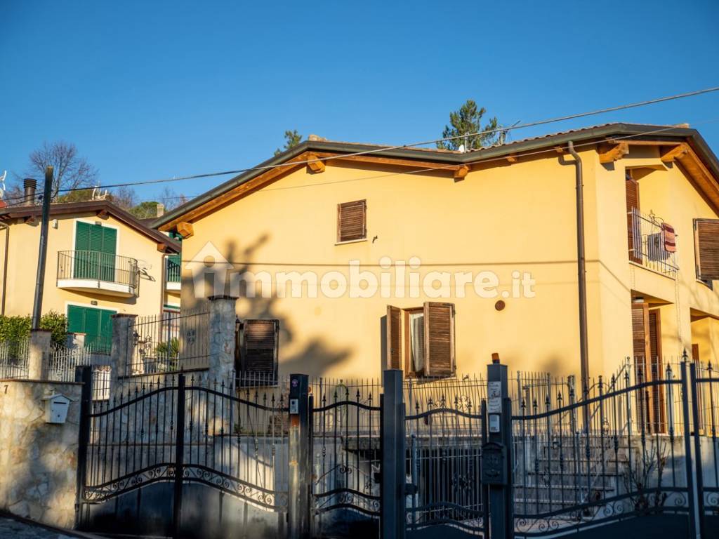 Villa Bifamiliare Farneto