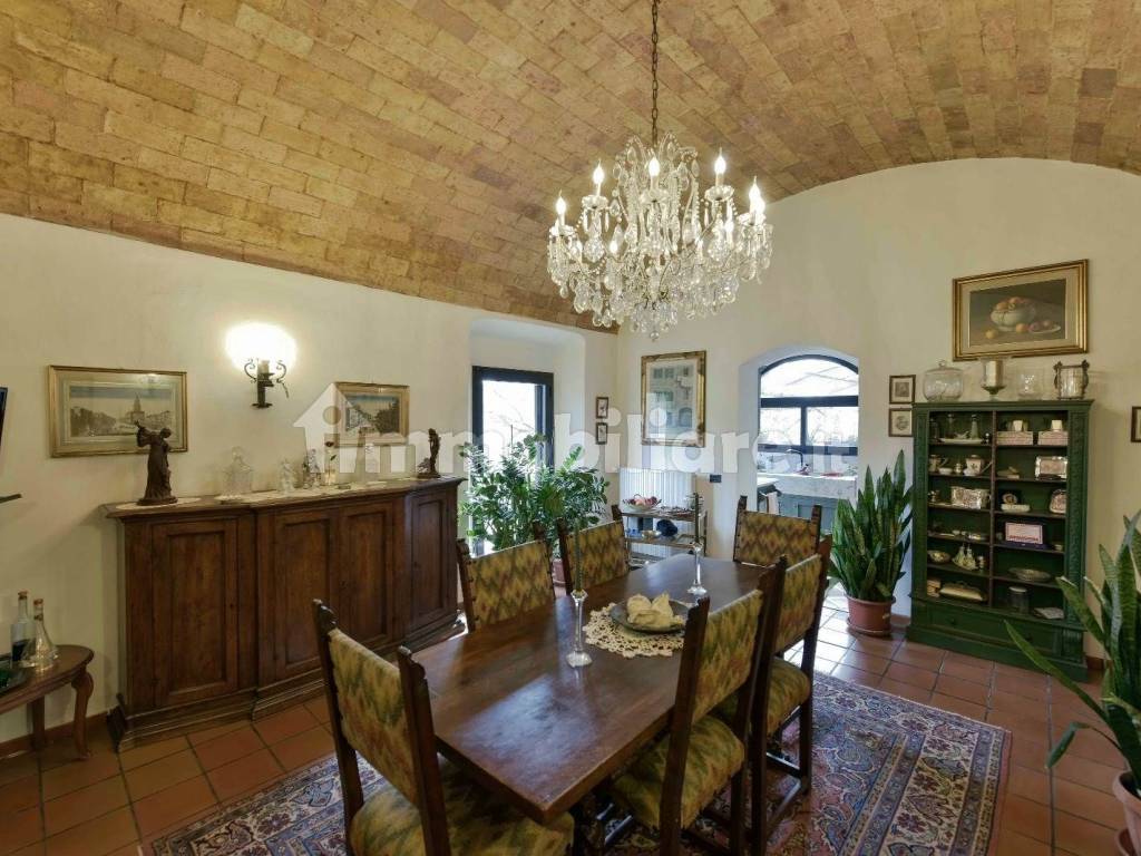 Sala da pranzo villa