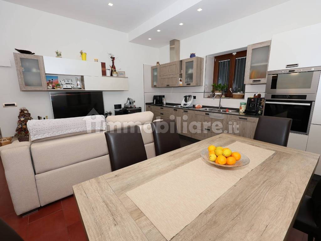 SALA/CUCINA