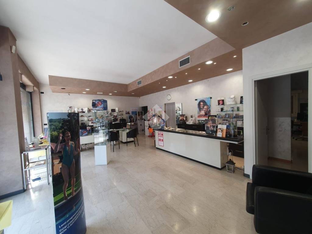 WhatsApp Image 2023-10-17 at 17.39.57 (1)