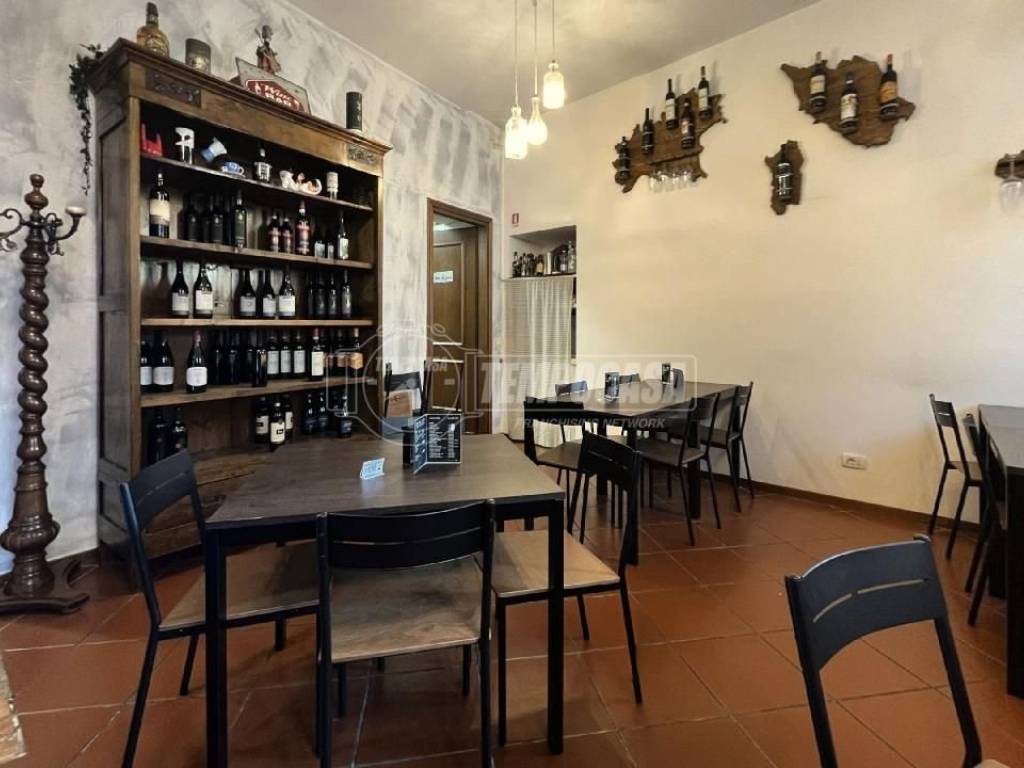 6-Piazza-Giuseppe-Garibaldi-Dining-Room