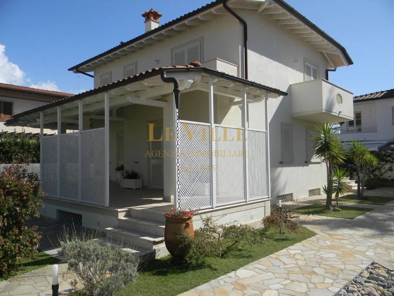 Villa in vendita a Pietrasanta