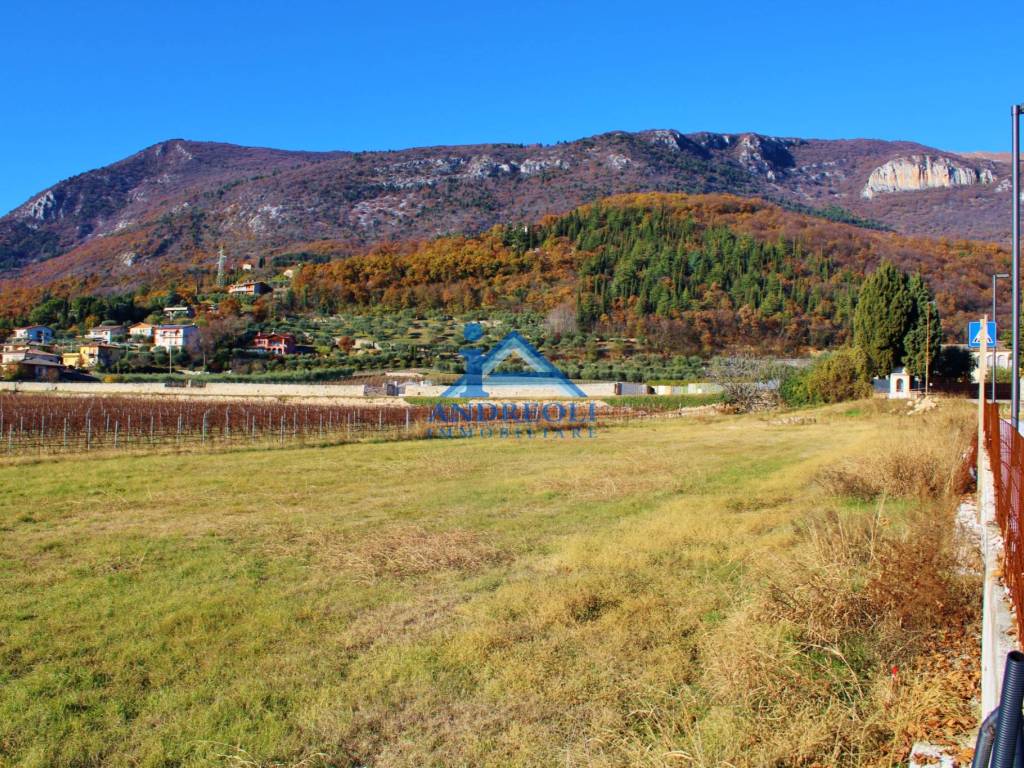 Terreno-edificabile-Caprino