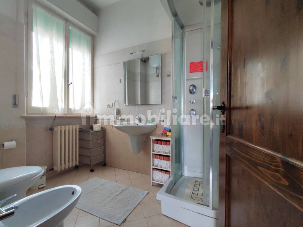 BAGNO CAMERA (2)