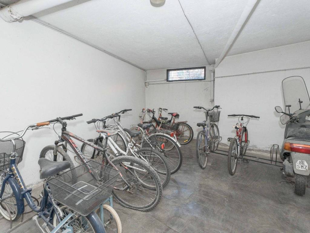 locale comune biciclette e simili