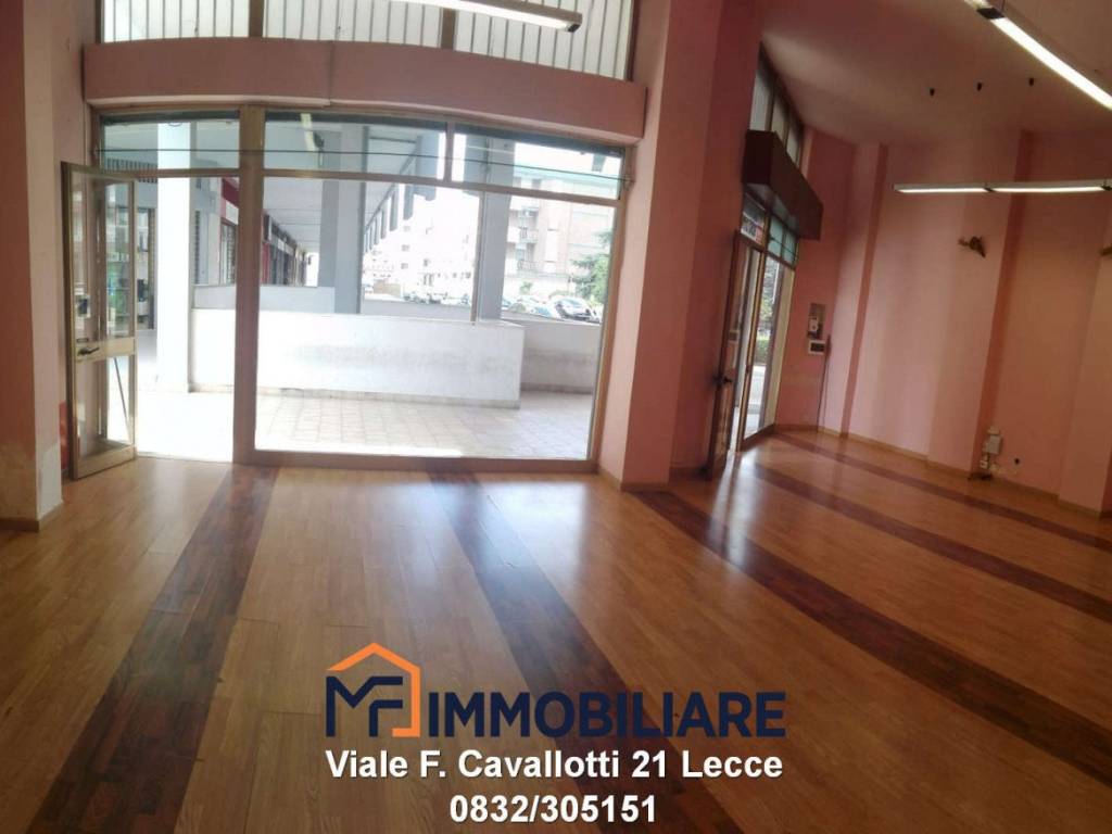locale commerciale 7