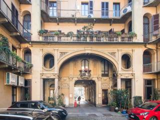 INTERNO CORTILE PALAZZO