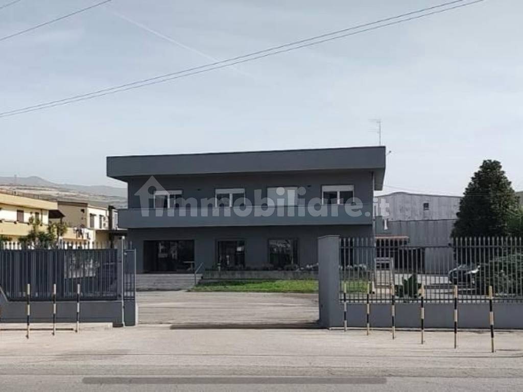 Capannone viale Brodolini 19, Battipaglia, Rif. 108480687