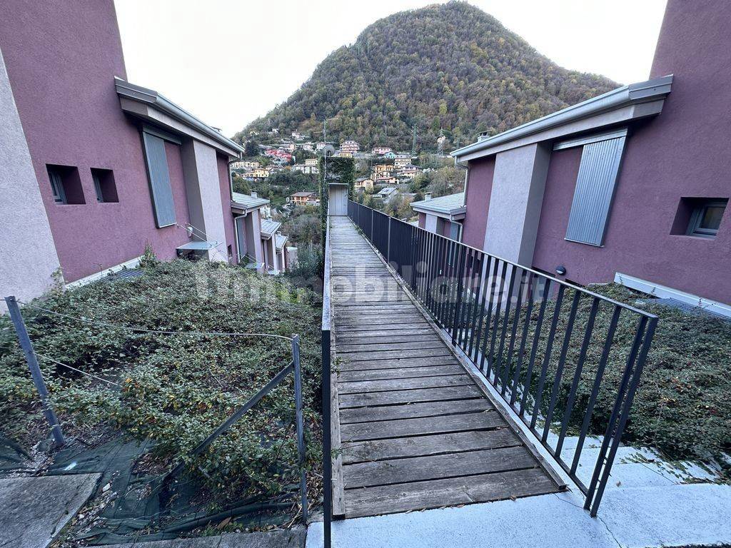 Lago Como Argegno Appartamento con Terrazza e Giardino rid-6