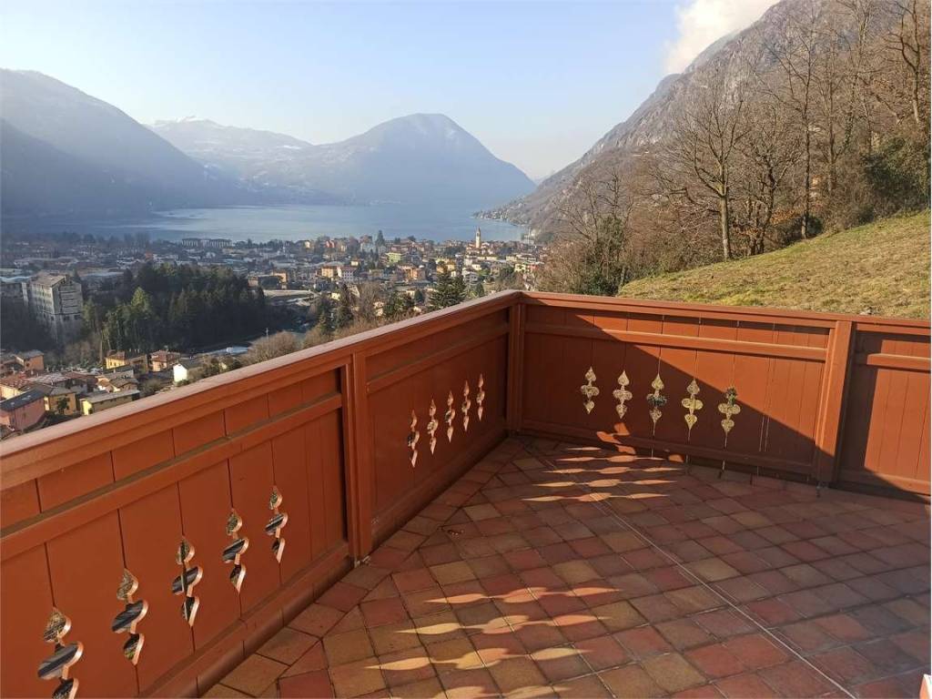 TERRAZZA CON VISTA DA SOGGIORNO