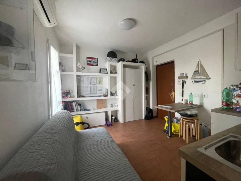 appartamento in vendita roma marconi via corbino soggiorno interna