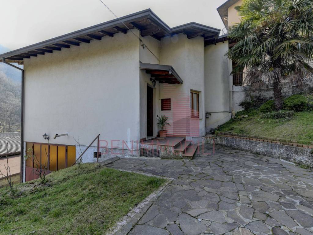 Villa in vendita Lumezzane  (29).jpg