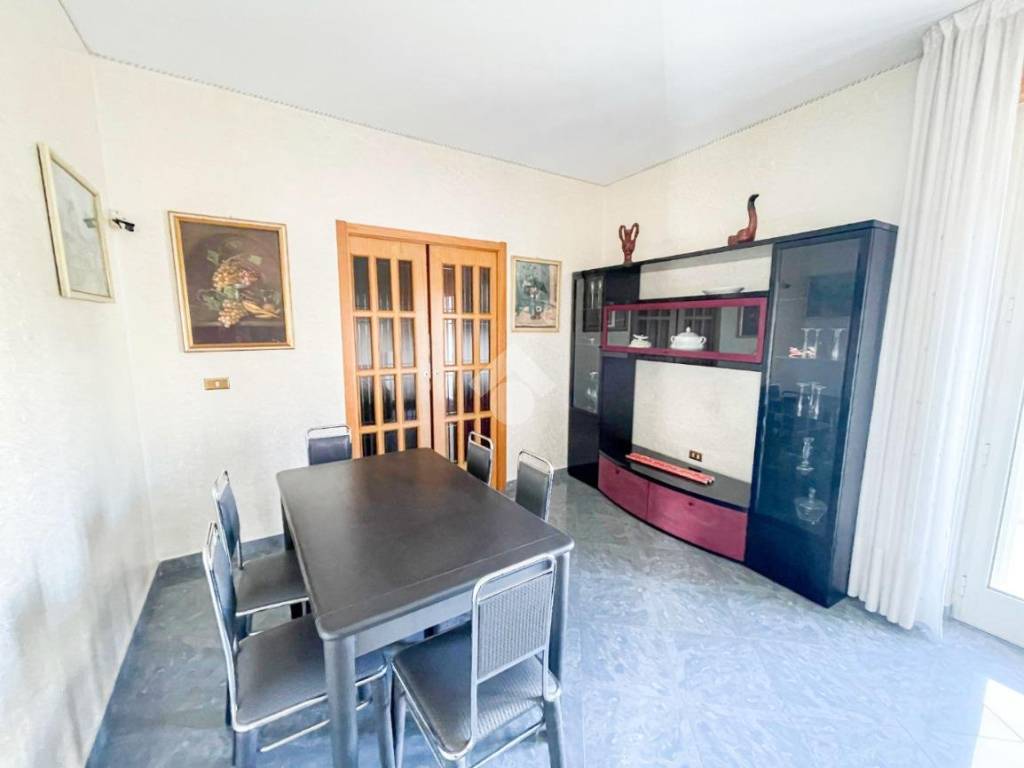 soggiorno cucina primo piano