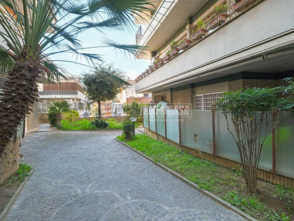 INGRESSO CONDOMINIO