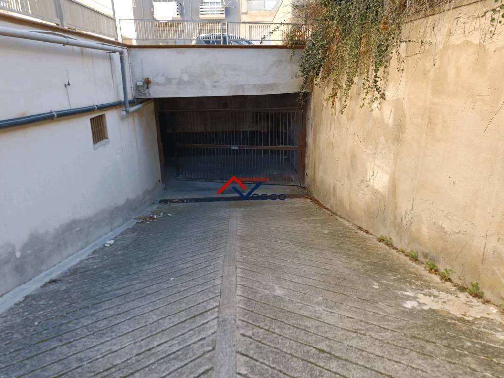 Posto auto - moto viale italia, centro, alcamo