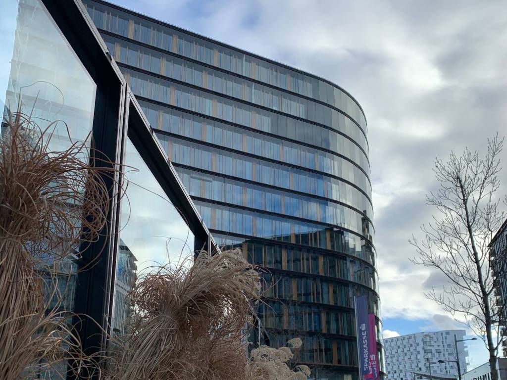 Commercial property via 4 Novembre, Verona, Ref. 108513919 Immobiliare.it