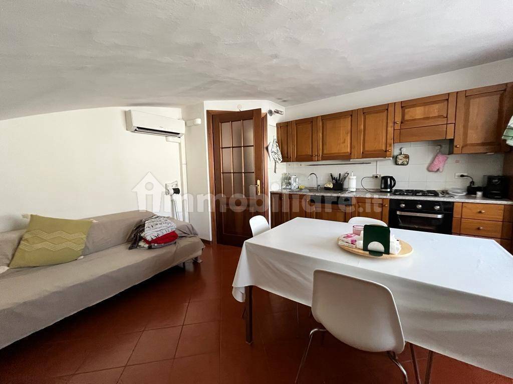 Rent Apartment Parma. 2room flat in via Antonio Gramsci 5. Good