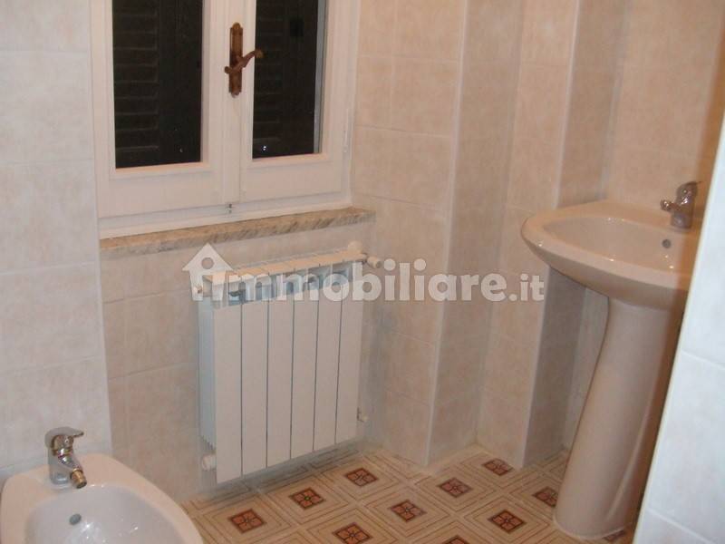 Vendita Rustico in via alla Chiesa 96 Castiglione Chiavarese. Buono ...